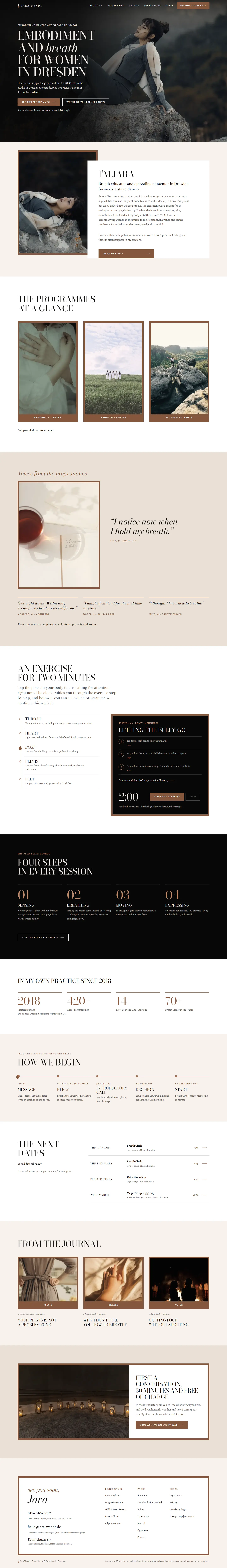 Home page of the Jara Wendt template with Jara sitting on a rock above a hazy valley, the headline about embodiment and breath for women in Dresden in Bodoni capitals and two buttons