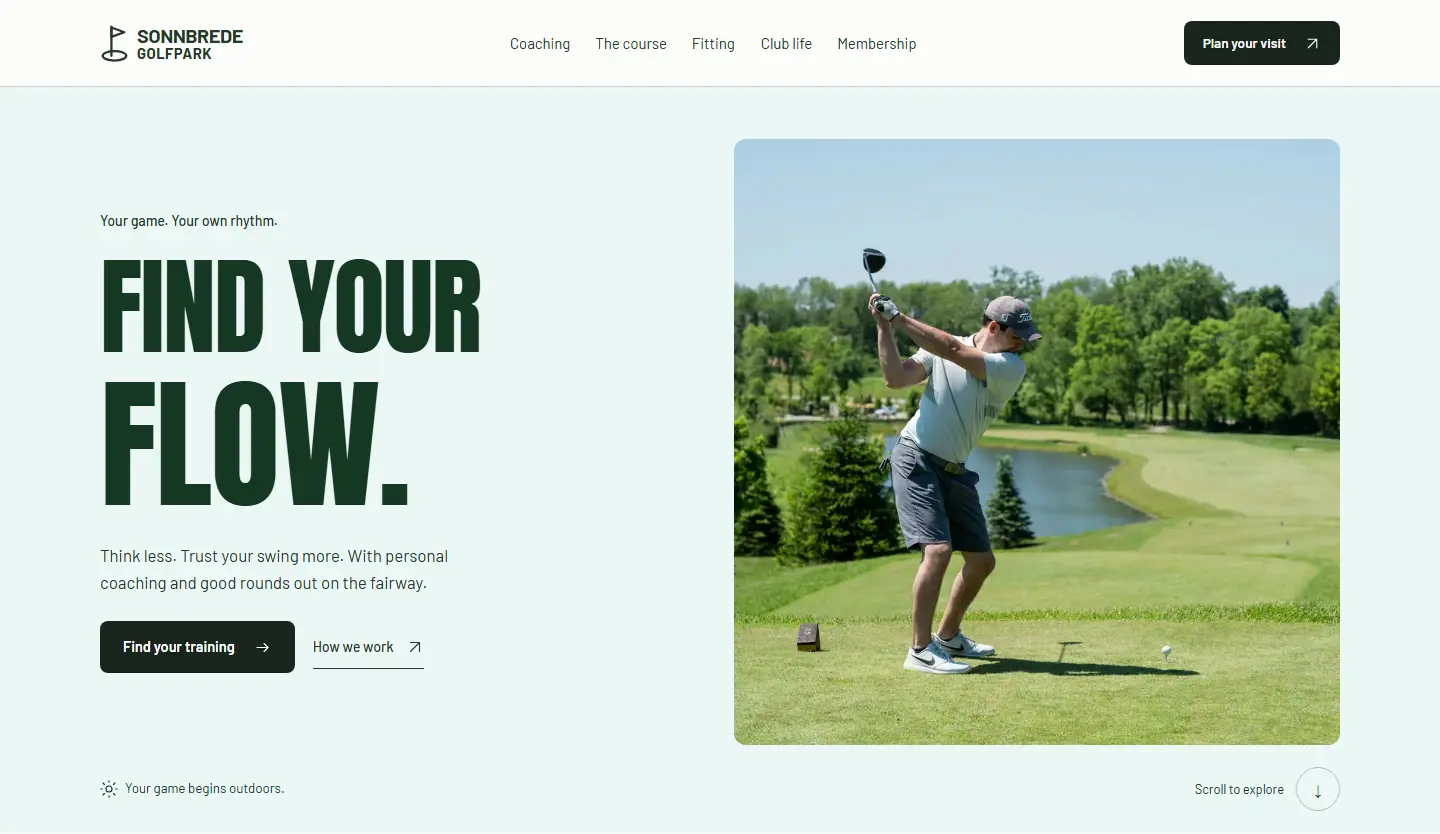 Home page of the Sonnbrede template with a large condensed headline on the left, a golfer in the backswing on the right and a pale green surface