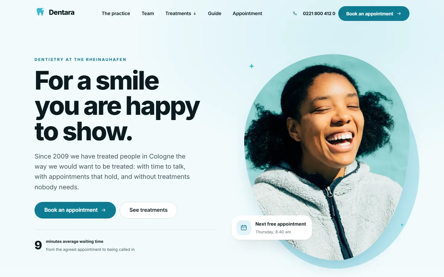 Home page of the Dentara template with a portrait in an organic shape, a three line heading and the next free appointment as a card