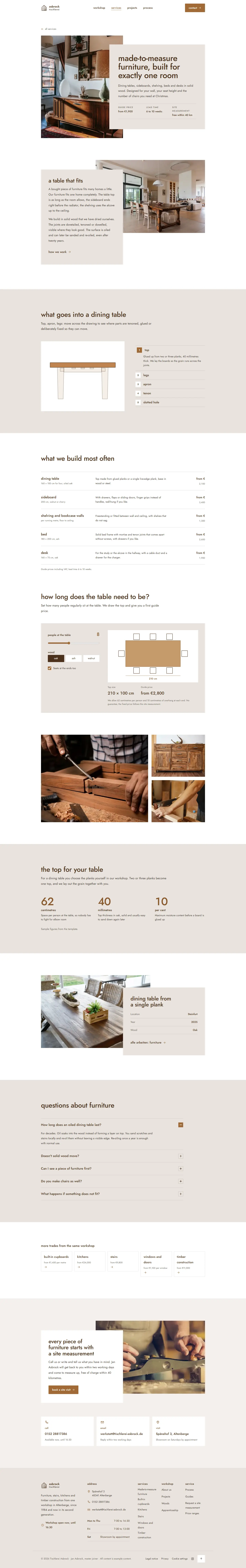Furniture page with a table calculator, a slider for the number of people, three woods and a drawn table with chairs